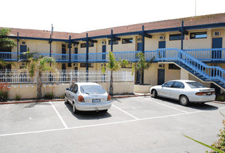 Lakes Central Hotel - Yamba Accommodation