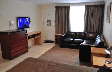 Emu Point Motel - Yamba Accommodation