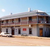 Grand Junction Hotel - Yamba Accommodation