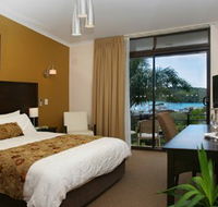 Whale Motor Inn - Yamba Accommodation