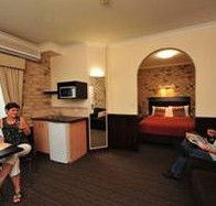 Highlander Motor Inn And Apartments - Yamba Accommodation