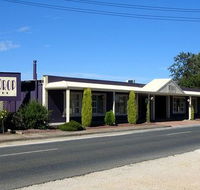 Top Drop Motel - Yamba Accommodation