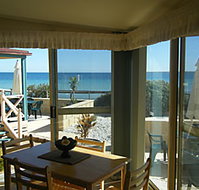 The Macs Beachfront Villas - Yamba Accommodation