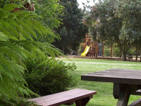 Surfcoast Retreat - Yamba Accommodation 2