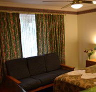 Palms Bed and Breakfast - Yamba Accommodation