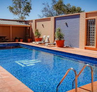 Desert Cave Hotel - Yamba Accommodation