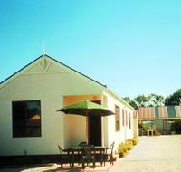 Port Vincent Holiday Cabins and Apartments - Yamba Accommodation