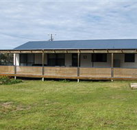 Surfin Sceales Beach House - Yamba Accommodation