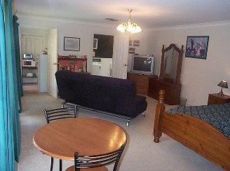 Magill Accommodation - Yamba Accommodation 1