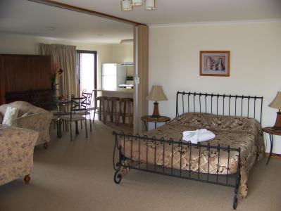 Anchorage At Victor Harbor Seafront Hotel - Yamba Accommodation 2