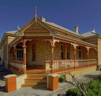 Myras Moonta Retreat - Yamba Accommodation