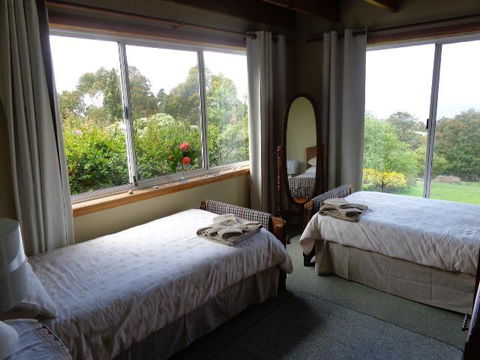 The Eagles View - Yamba Accommodation 4