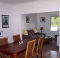 Giants' Table and Cottages - Yamba Accommodation