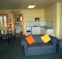 Smugglers Rest - Yamba Accommodation