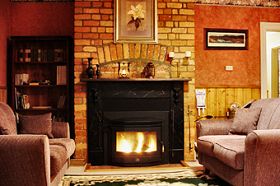 Kenya Cottage - Yamba Accommodation 0
