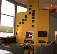 Eagles Nest Retreat - Yamba Accommodation