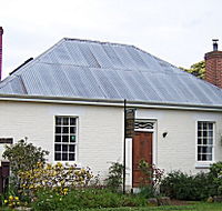 Cottage On Gunning - Yamba Accommodation