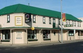 New Norfolk Hotel - Yamba Accommodation 0