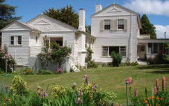 Explorers Lodge B & B - Yamba Accommodation 1