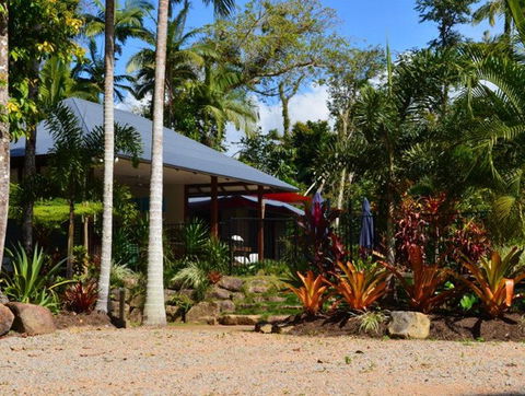 Lost Paradise - Yamba Accommodation 2