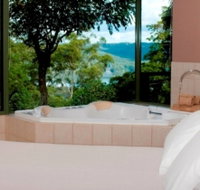Montville Grove - Yamba Accommodation