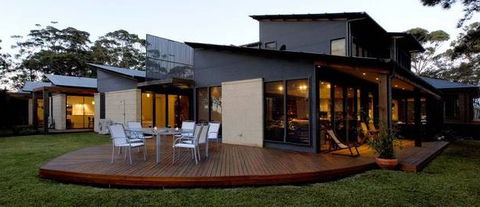 By The Beach B And B Holiday Apartments - Yamba Accommodation 4