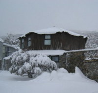 Knockshannoch Ski Club - Yamba Accommodation