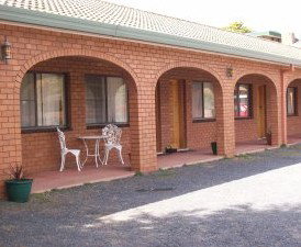 Cooma Country Club Motor Inn - Yamba Accommodation 0