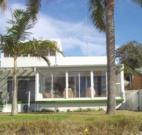 8 Seaview Crescent - Yamba Accommodation