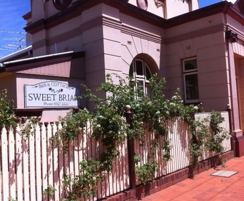 Sweet Briar Bed And Breakfast And Cottages - Yamba Accommodation 2