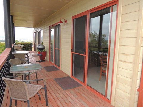 Avon View Stays - Yamba Accommodation 0