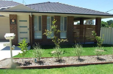Armidale Executive Short Stay Apartments - Yamba Accommodation 5