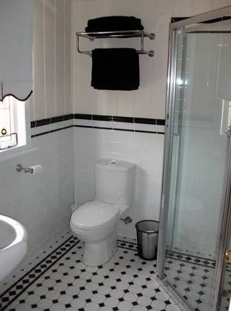 Annie's Folly Boutique Accommodation - Yamba Accommodation 0