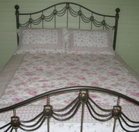 Camelot Retreat - Yamba Accommodation