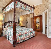The Old George And Dragon Guesthouse - Yamba Accommodation