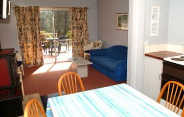 Blackheath Holiday Cabins - Yamba Accommodation 3