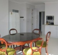 Olas Holiday House - Yamba Accommodation
