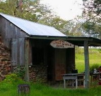 Katandra Mountain Farm House - Yamba Accommodation