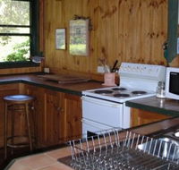 Lamb Island Holiday Cottage - Yamba Accommodation