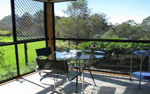 Eagles Rest Retreat - Yamba Accommodation 2