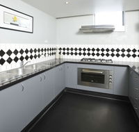 Sleep and Go Hotel Preston - Yamba Accommodation