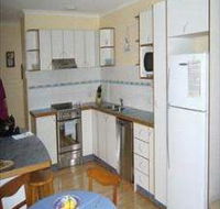 Garden Apartments Unit 11 - Yamba Accommodation