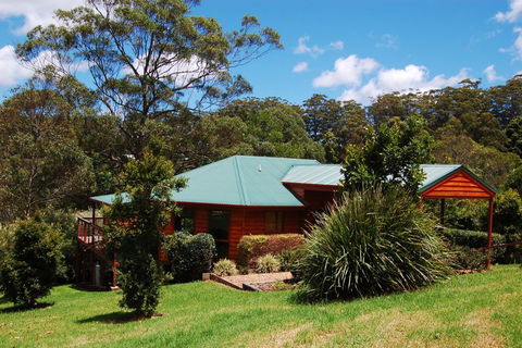 Ravensbourne Escape Holiday Cottages - Yamba Accommodation 1