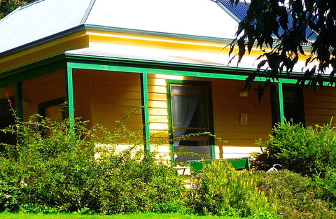 Lemonade Creek Cottages Lorne - Yamba Accommodation 1