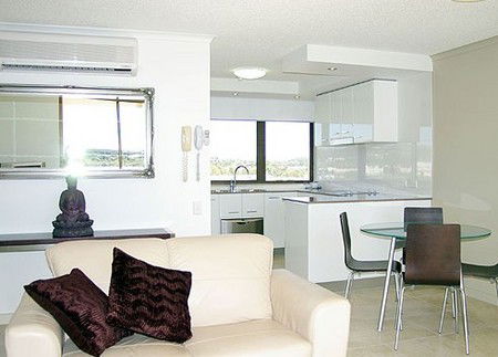 Trafalgar Towers - Yamba Accommodation 1