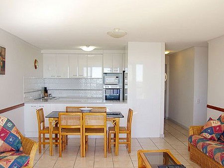 Trafalgar Towers - Yamba Accommodation 3