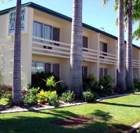 Palm Waters Holiday Villas - Yamba Accommodation
