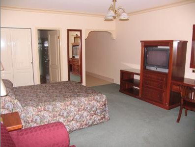 The Lawson Motor Inn - Yamba Accommodation 1