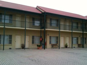 Golden Guitar Motor Inn - Yamba Accommodation 1