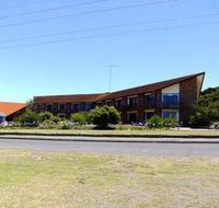 Comfort Inn Wisteria Lodge - Yamba Accommodation